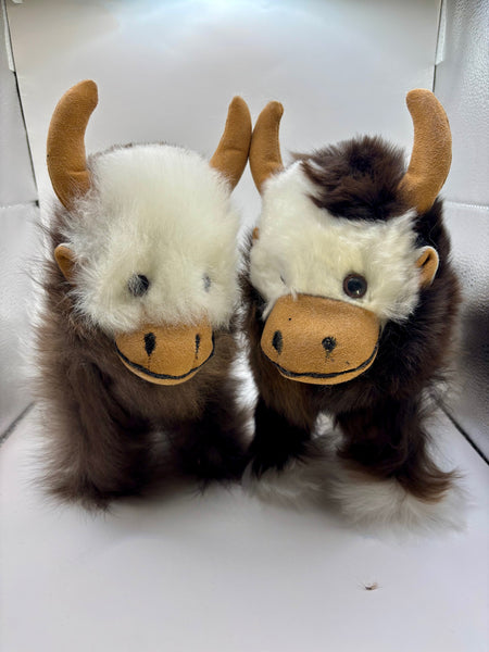 Alpaca Stuffed Toy - Highland Cow Black & White