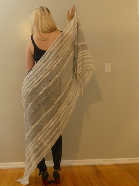 Alpaca Shawl Silver Off white